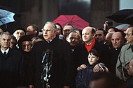 Modrow with West German Chancellor Helmut Kohl during the opening of the Brandenburg Gate on 22 December 1989