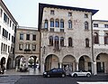 Palazzo Piutti, historischer Sitz der öffentlichen Schule