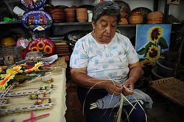 Wicker craftswoman in Nuevo León, Mexico