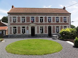 The town hall in Bettrechies