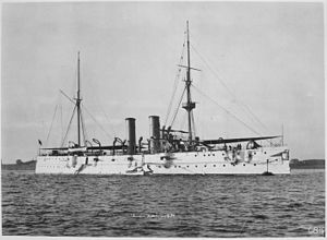 USS Raleigh (C-8) circa 1900.