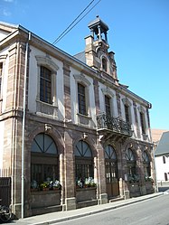 The town hall in Dinsheim-sur-Bruche