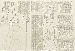 Ramses III. führt Gefangene der Seevölker vor Amun und Mut – sämtliche Gefangenen in den drei Registern hinter dem Pharao tragen einen „Federhelm“ (Abzeichnung nach Richard Lepsius und Originalrelief am zweiten Pylon des Totentempels Ramses’ III. in Medinet Habu)
