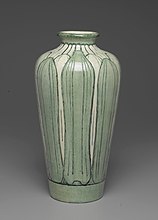 Newcomb Pottery. Vase, 1902–1904. Brooklyn Museum