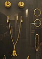 Image 20 Virampatnam jewelry from funerary burial, 2nd century BCE, Tamil Nadu (from Tamils)