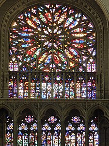 Flamboyant rose window of the south transept (16th c.)