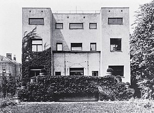 Steiner House, Vienna, Austria, by Adolf Loos, 1910[237]