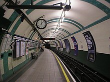 A platform on the London Underground