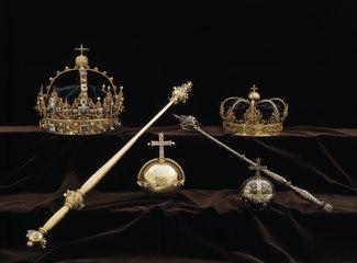 Charles IX's and Queen Christina's funeral regalia once stolen and then found in a rubbish bin[5][6][7][8]