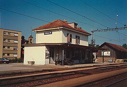 station building (ca. 1980)
