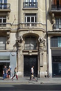 Beaux Arts atlantes of Rue de Rivoli no. 45, Paris, designed by A. Garriguenc, 1905