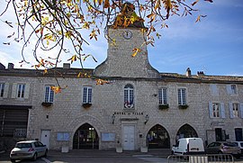 The town hall of Castelnau-Montratier