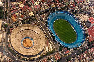 Luftbild des Estadio Azul (rechts)