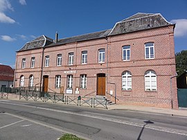 The town hall of Mondrepuis