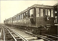 Drei-Wagen-Zug der Liverpool Overhead Railway (Indienststellung: ca. 1896)