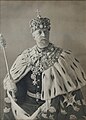 Oscar II with the buttons affixed to his crown, 1898