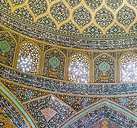 Details of the Interior design of Sheikh Lotf Allah Mosque