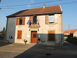The town hall in Guenviller