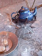 April 2007: Traditionelle Teezubereitung (Attaya) in Sahel (Burkina Faso) und in ganz Westafrika