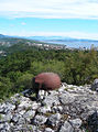 Beobachtungspanzerglocke eines Vallo-Alpino-Werkes oberhalb von Rijeka (Hafenstadt im heutigen Kroatien)