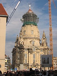 Am 22. Juni 2004 mit frisch aufgesetzter Turmhaube