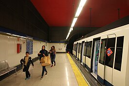 Line 12 train at Fuenlabrada Central station
