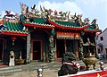 Hong San Si Temple at the eastern corner of Carpenter and Wayang Streets.