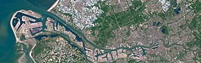 Satellitenaufnahme des Rotterdamer Hafens