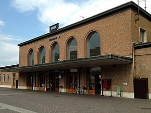 Facade of the Ravenna station