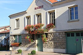 The town hall in Halles-sous-les-Côtes