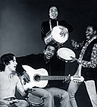 Jorge Ben (center) with Trio Mocotó