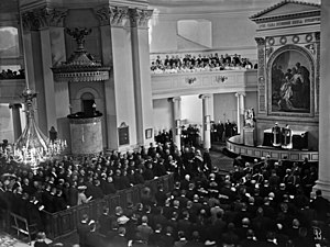 1907 service with government officials on the day of the first annual session of the Parliament of Finland