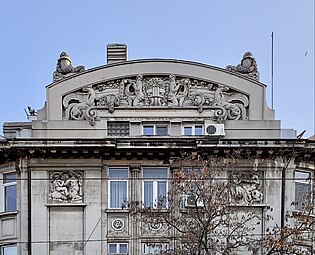 Art Deco festoons in the pediment of the Mihai Zisman House (Calea Călărașilor no. 44), Bucharest, by architect Soru, 1920