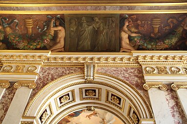 Neoclassical festoon on the ceiling of room 643 of the Louvre Palace, unknown painter, c.1840