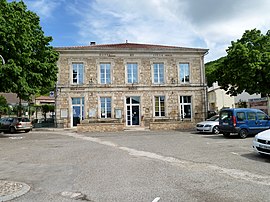The town hall in Duravel