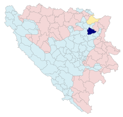 Location of Tuzla within Bosnia and Herzegovina (dark blue).