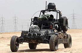 SEALs in einem Desert Patrol Vehicle