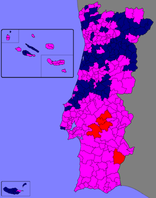 Strongest party by municipality. Pink: PS; Darkblue: PSD-CDS; Red: CDU