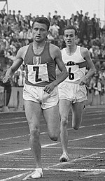 Europameister Michel Jazy (in führender Position) und Vizeeuropameister Harald Norpoth in einem Rennen des Jahres 1963