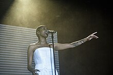 Singer Saba performing in Madrid