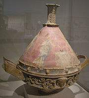 Lekanis with lid and finial, 2nd half of 3rd century BC