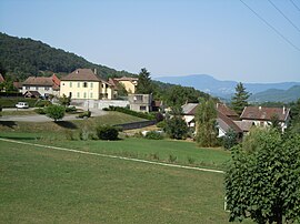 A general view of Saint-Bueil