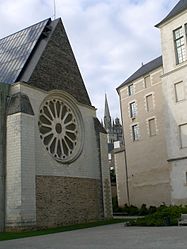 L'ancienne abbaye Toussaint.