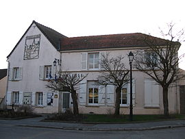 The town hall in Moussy-le-Neuf