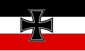 Reichskriegsflagge 1933–1935 (das Eck wurde im März 1933 wenige Tage nach der Reichstagswahl entfernt)