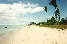 Japanese 8-inch gun emplacement on Tarawa (1996)
