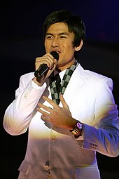 Singer Christian Bautista