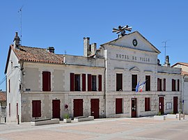 The town hall in Mareuil