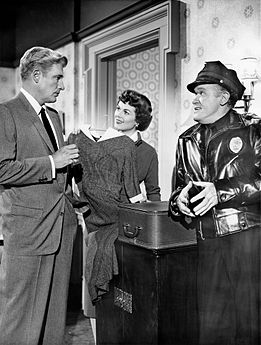 Paul Drake (William Hopper) and Della Street (Barbara Hale), with cop Frank Sully in "The Case of the Black-Eyed Blonde" (1958)