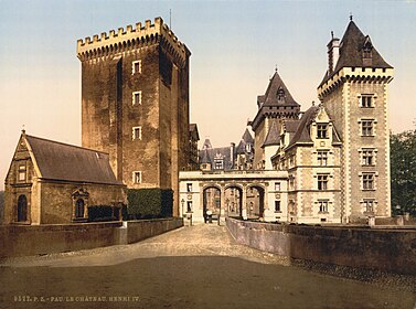The château from the east front, 1890–1900